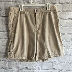 PREOWNED MENS COLUMBIA TAN SHORTS WAIST 38” INSEAM 9”
